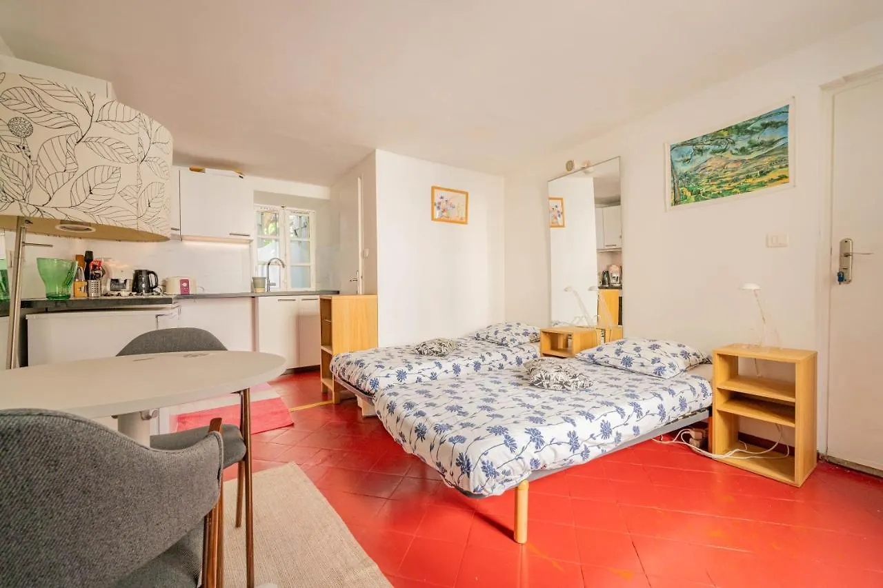 Catherine Studios Aix-en-Provence Hotel apartamentowy