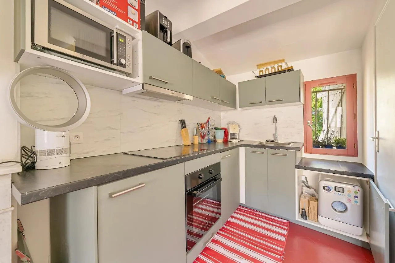 Hotel apartamentowy Catherine Studios Aix-en-Provence
